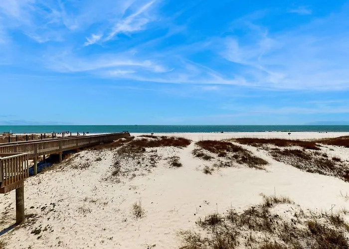 Holiday home Two Homes In One - Beachfront Gulf-view Decks Ac & Washer Dryers *