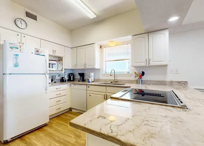 Two Homes In One - Beachfront Gulf-view Decks Ac & Washer Dryers