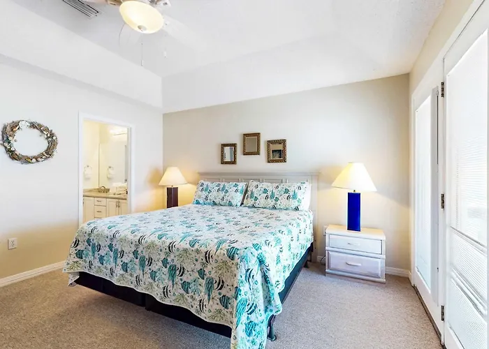 Two Homes In One - Beachfront Gulf-view Decks Ac & Washer Dryers Holiday home *