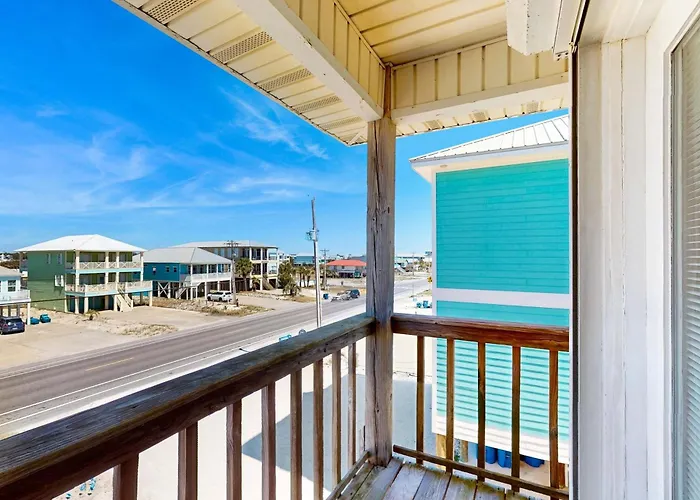 Two Homes In One - Beachfront Gulf-view Decks Ac & Washer Dryers Holiday home