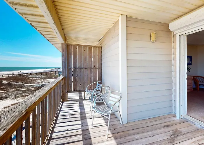 Two Homes In One - Beachfront Gulf-view Decks Ac & Washer Dryers Holiday home *