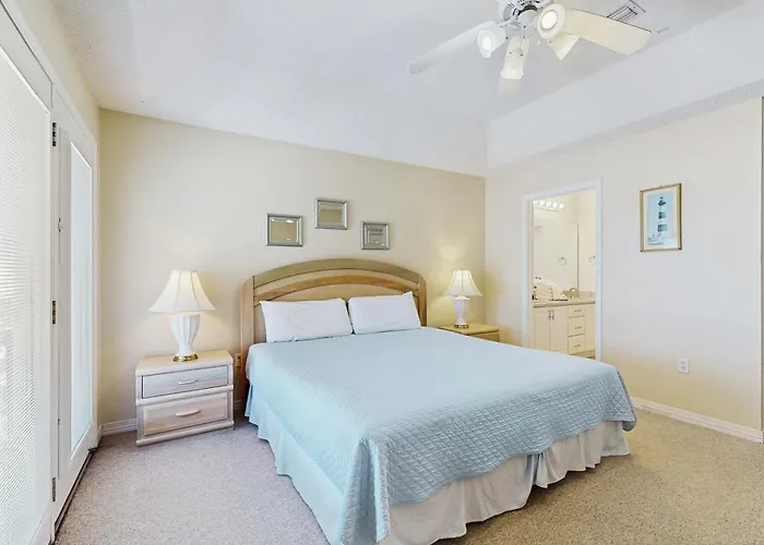 Holiday home Two Homes In One - Beachfront Gulf-view Decks Ac & Washer Dryers