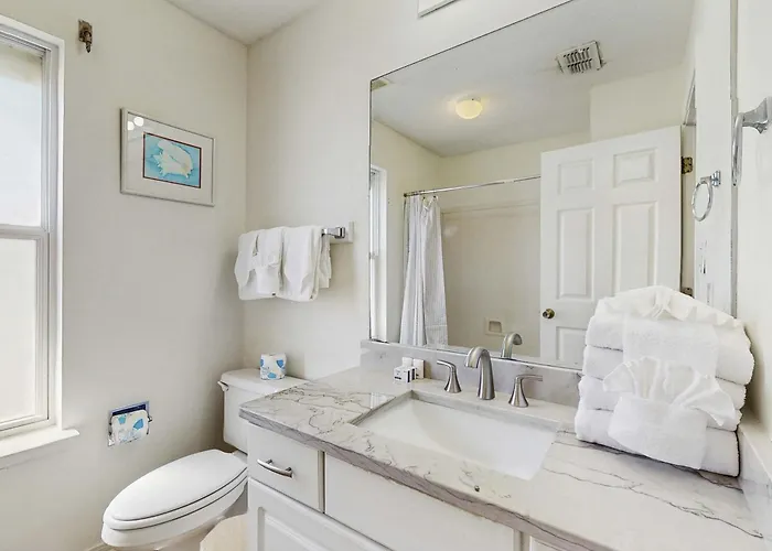 Two Homes In One - Beachfront Gulf-view Decks Ac & Washer Dryers Holiday home