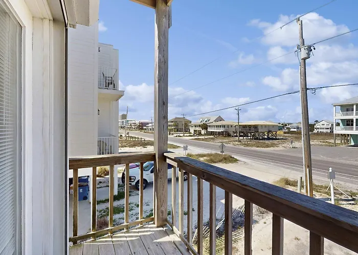 Two Homes In One - Beachfront Gulf-view Decks Ac & Washer Dryers Gulf Shores