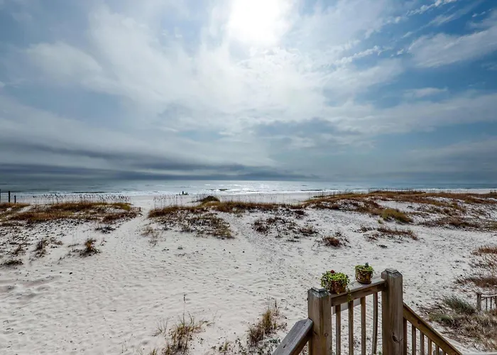 Holiday home Two Homes In One - Beachfront Gulf-view Decks Ac & Washer Dryers *